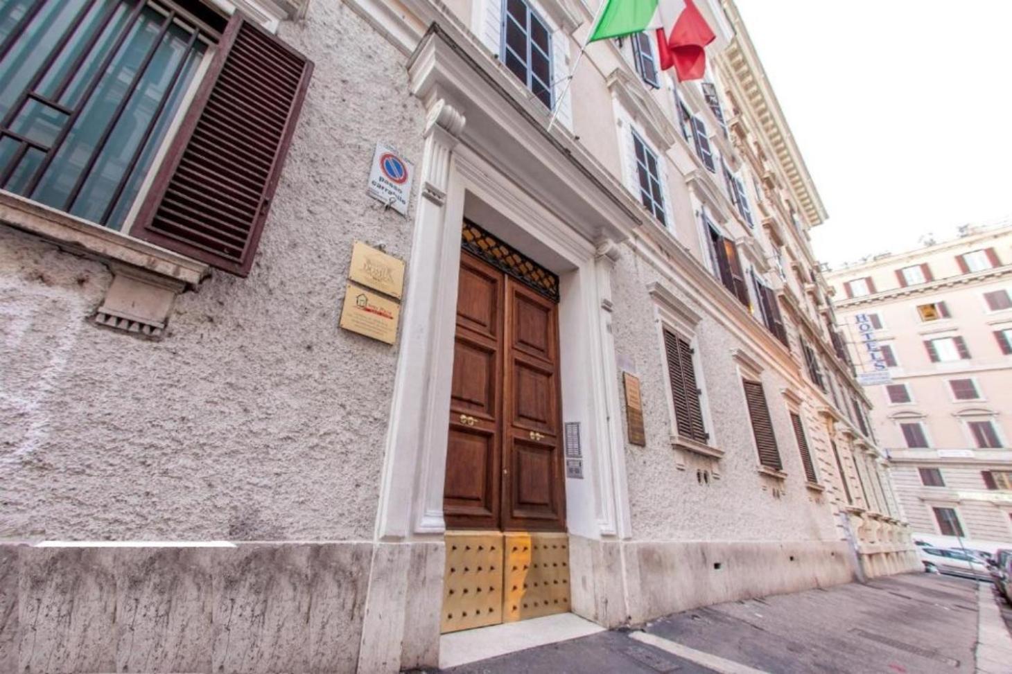 Milazzo Suites Rome Bagian luar foto
