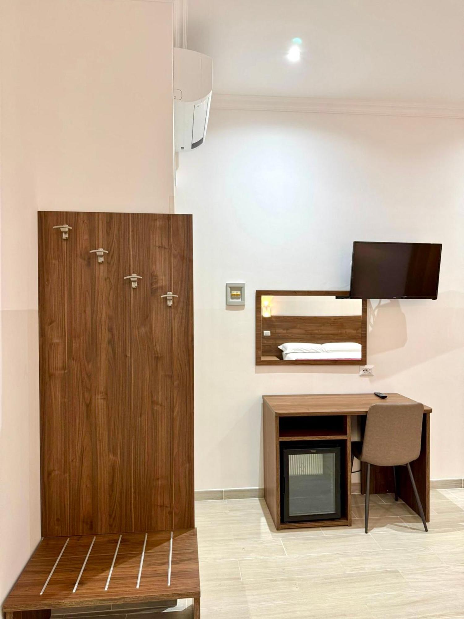 Milazzo Suites Rome Bagian luar foto