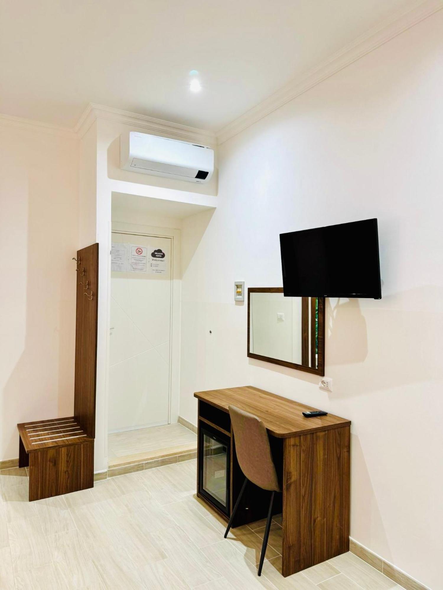 Milazzo Suites Rome Bagian luar foto